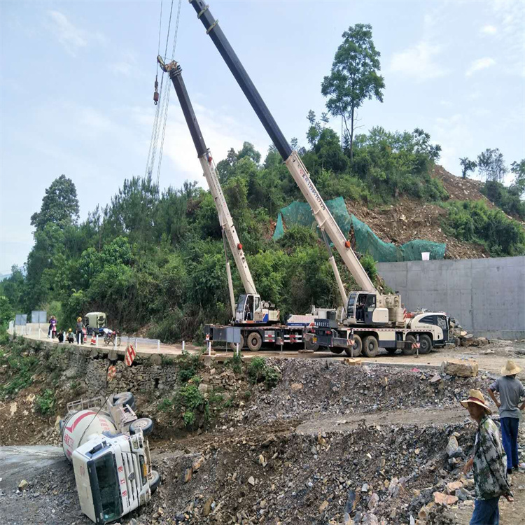 张家界张家界24小时应急道路救援吊装吊装现场实拍